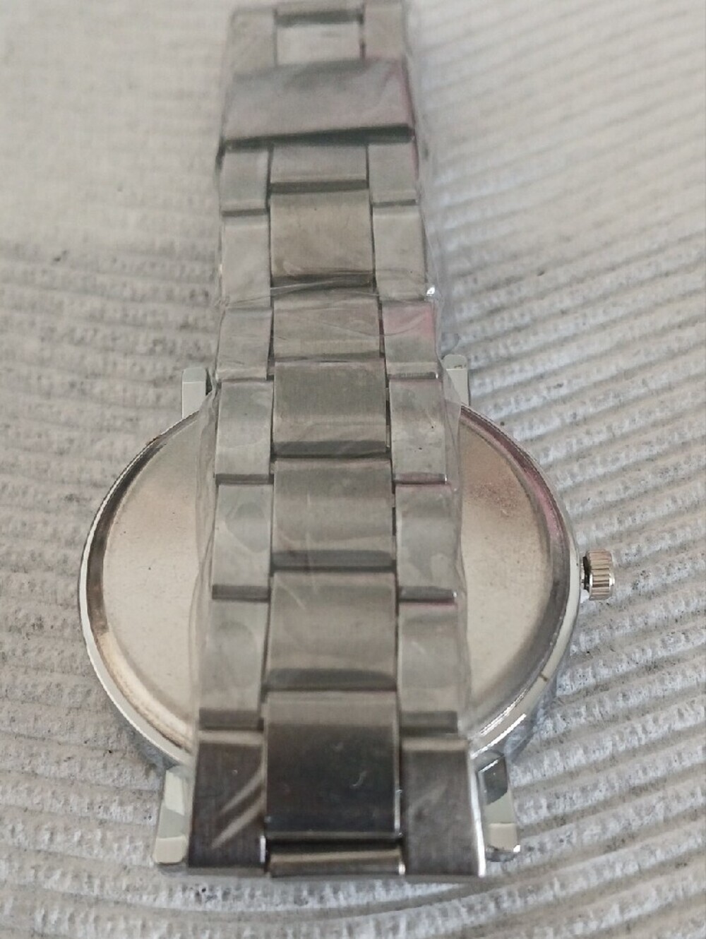 Men’s Silver Stainless Steel Quartz Watch - Silver Dial - Picture 6 of 6